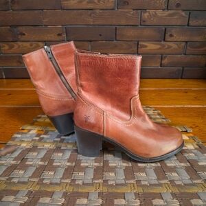 Frye Women's Tan Leather Heeled Boots